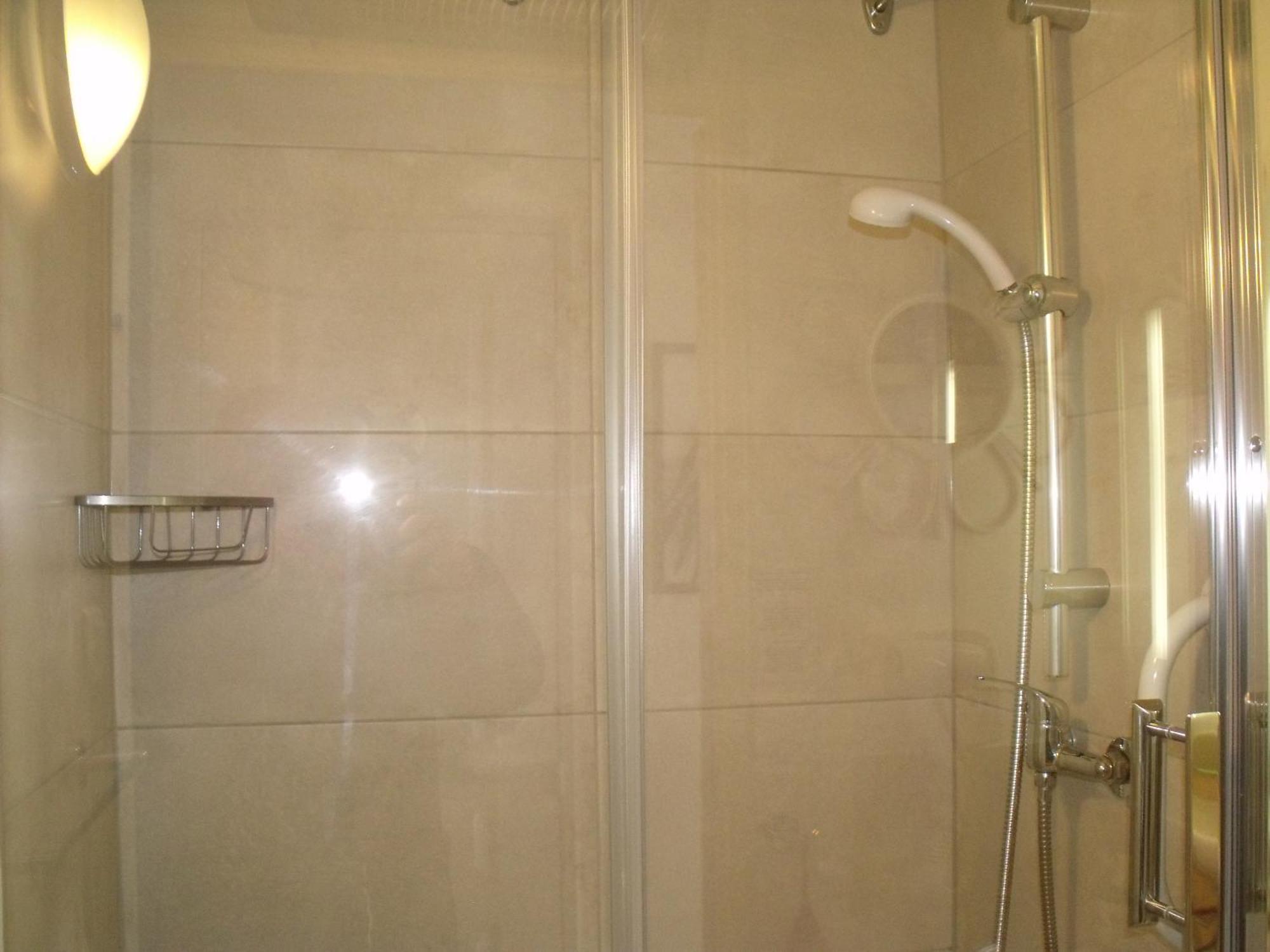 Appartement T2, 7 Jours Minimum, Climatise, 3 Etoiles, 40M2 ,Parking Prive, Mer 300M, Wifi, Piscines, Tres Propre, Ascenseurs, En Etage Le Grau-du-Roi Kültér fotó
